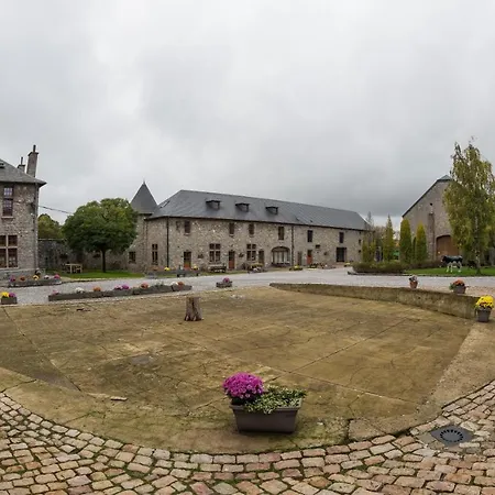 Ferme Chateau De Bed & Breakfast 4*
