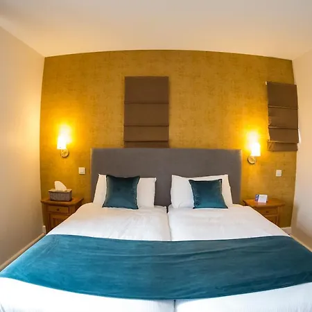 Bed and Breakfast Ferme Chateau De 4*