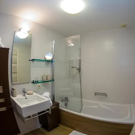 Ferme Chateau De Bed & Breakfast